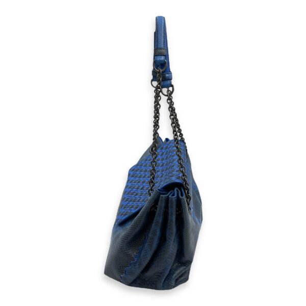 Intrecciato Cravatteria Flap Blue Shoulder Bag in Lizard, Ruthenium hardware - Image 5