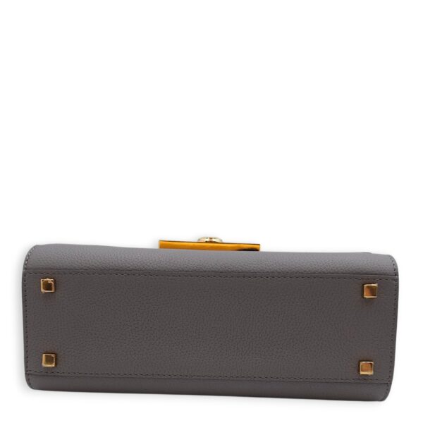 Rejane PM Grey Shoulder Bag in Calfskin, Gold hardware - Image 12