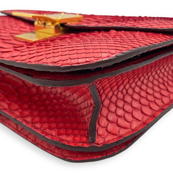 Classic Box Medium Red Flap Bag, Gold hardware - Image 9