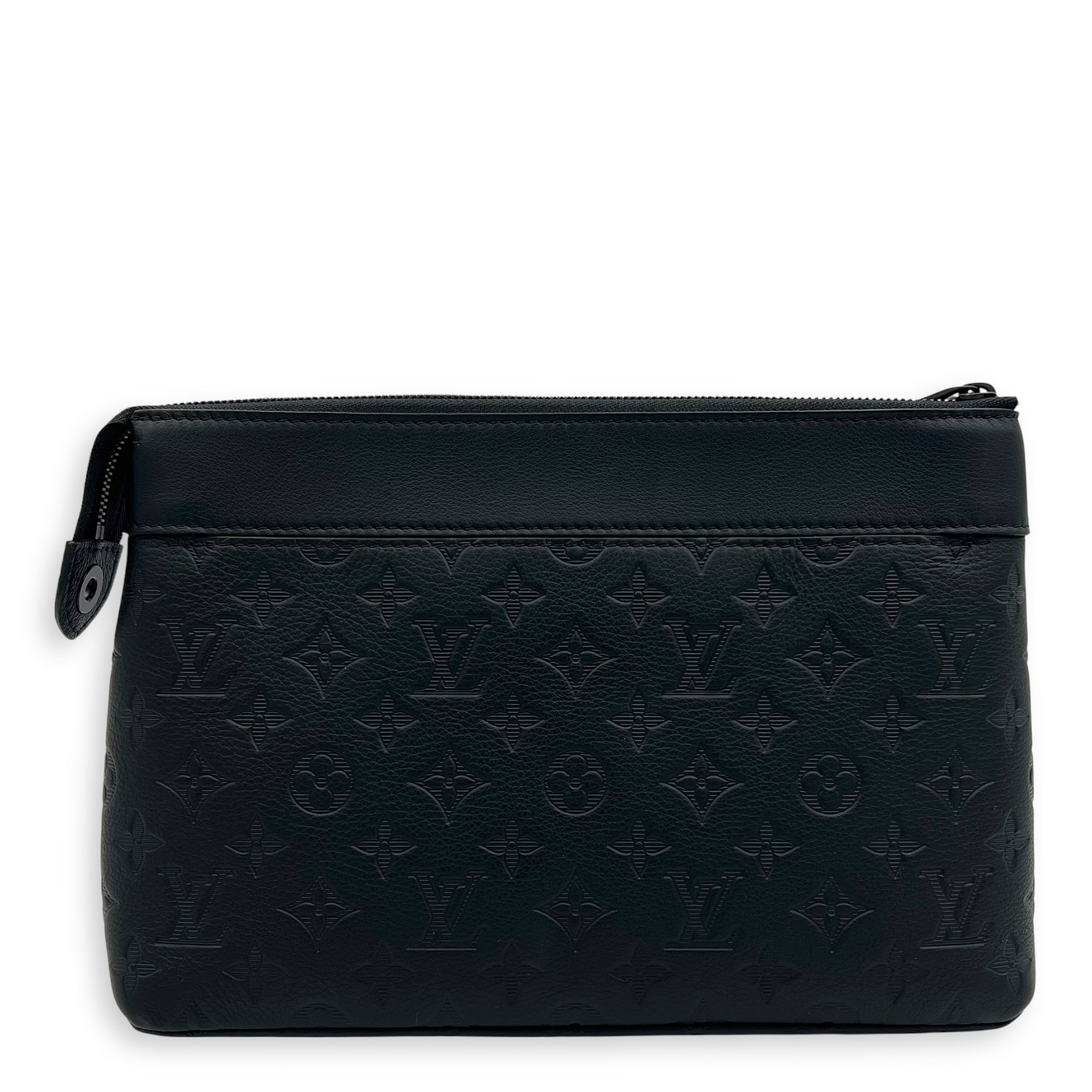 Pochette Pouch Black in Calfskin, Lacquered Metal hardware