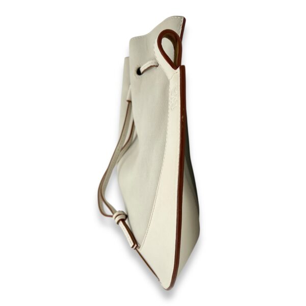 Horseshoe Crossbody Bag White in Calfskin, Gold hardware - Image 4
