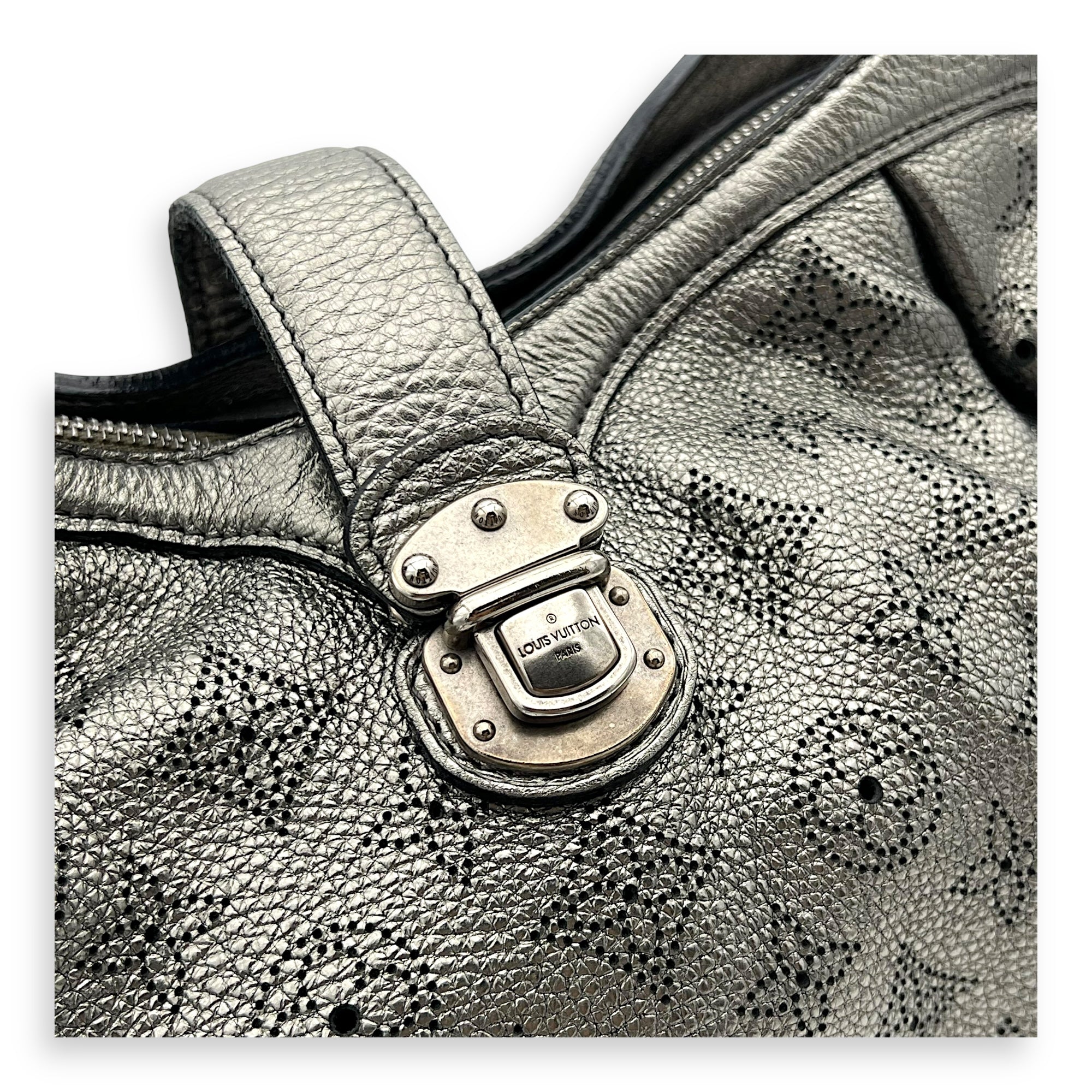 Mahina Shoulder Bag Silver in Calfskin, Silver hardware - Image 7