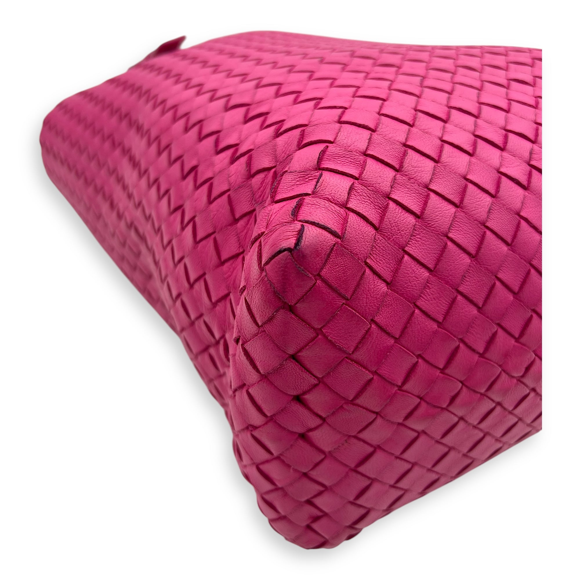 Intrecciato Shoulder Bag Pink in Lambskin, Gunmetal hardware - Image 9