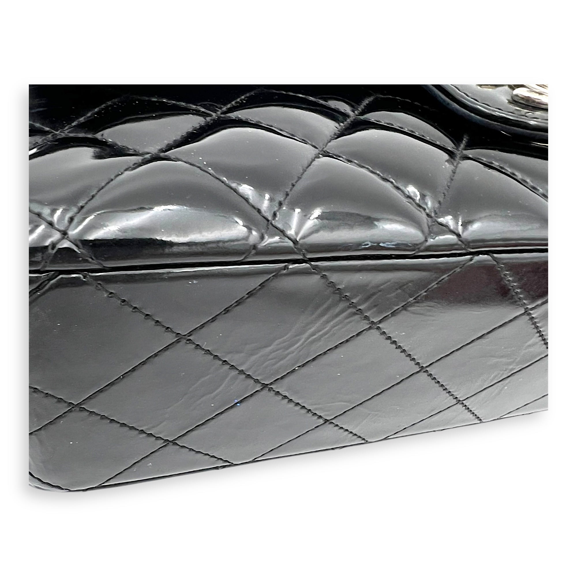 Classic Medium Black Shoulder Bag in Patent Leather, Silver hardware - Image 10