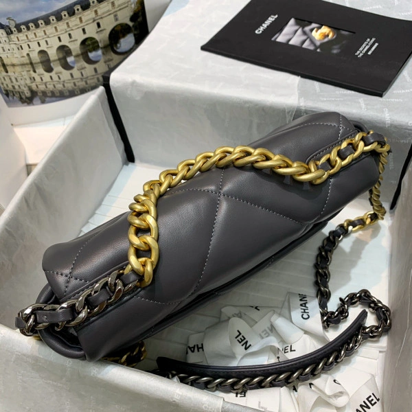 CHANEL 19 FLAP BAG SmartChoice 34 - Image 5