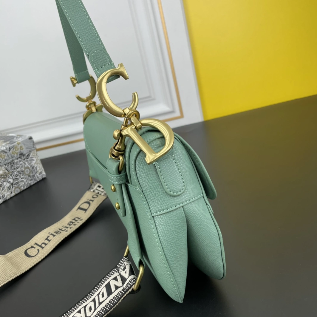 Affordable 3313 Christian Dior AAA Quality Messenger Bags For Women - Image 3