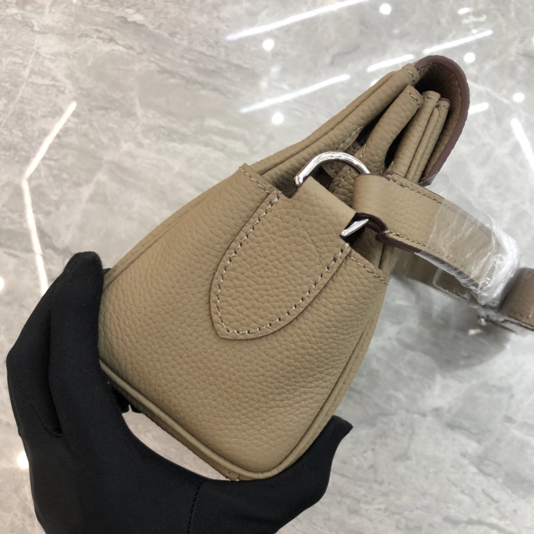 Affordable 8157 Hermes AAA Quality Messenger Bags For Women - Image 5