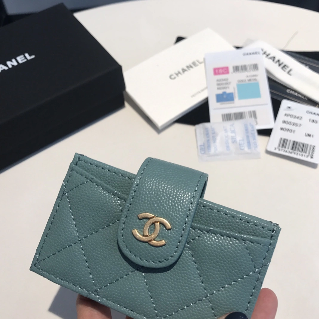 Breathable 8632 Chanel AAA Quality Card Case For Women - Image 4