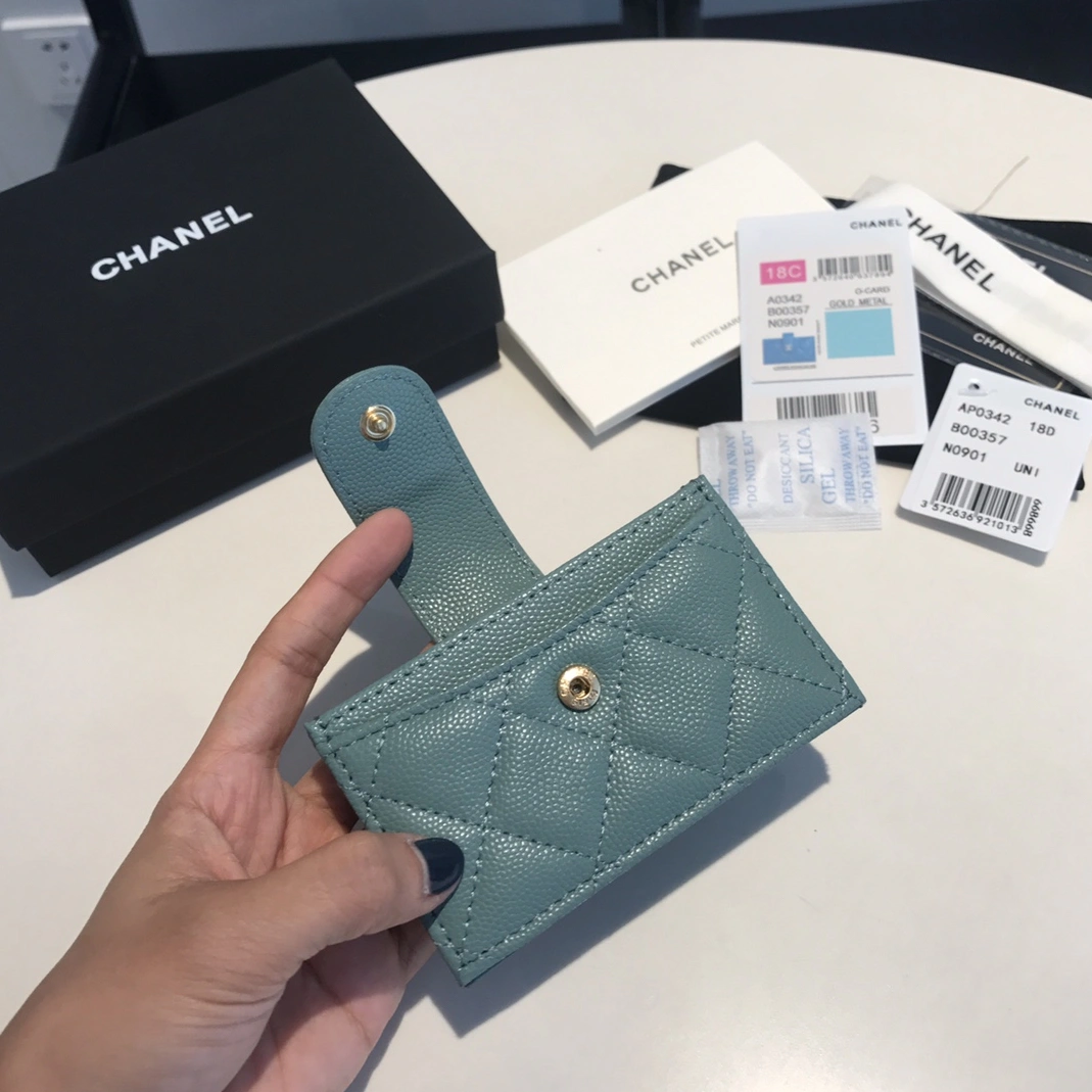 Breathable 8632 Chanel AAA Quality Card Case For Women - Image 5