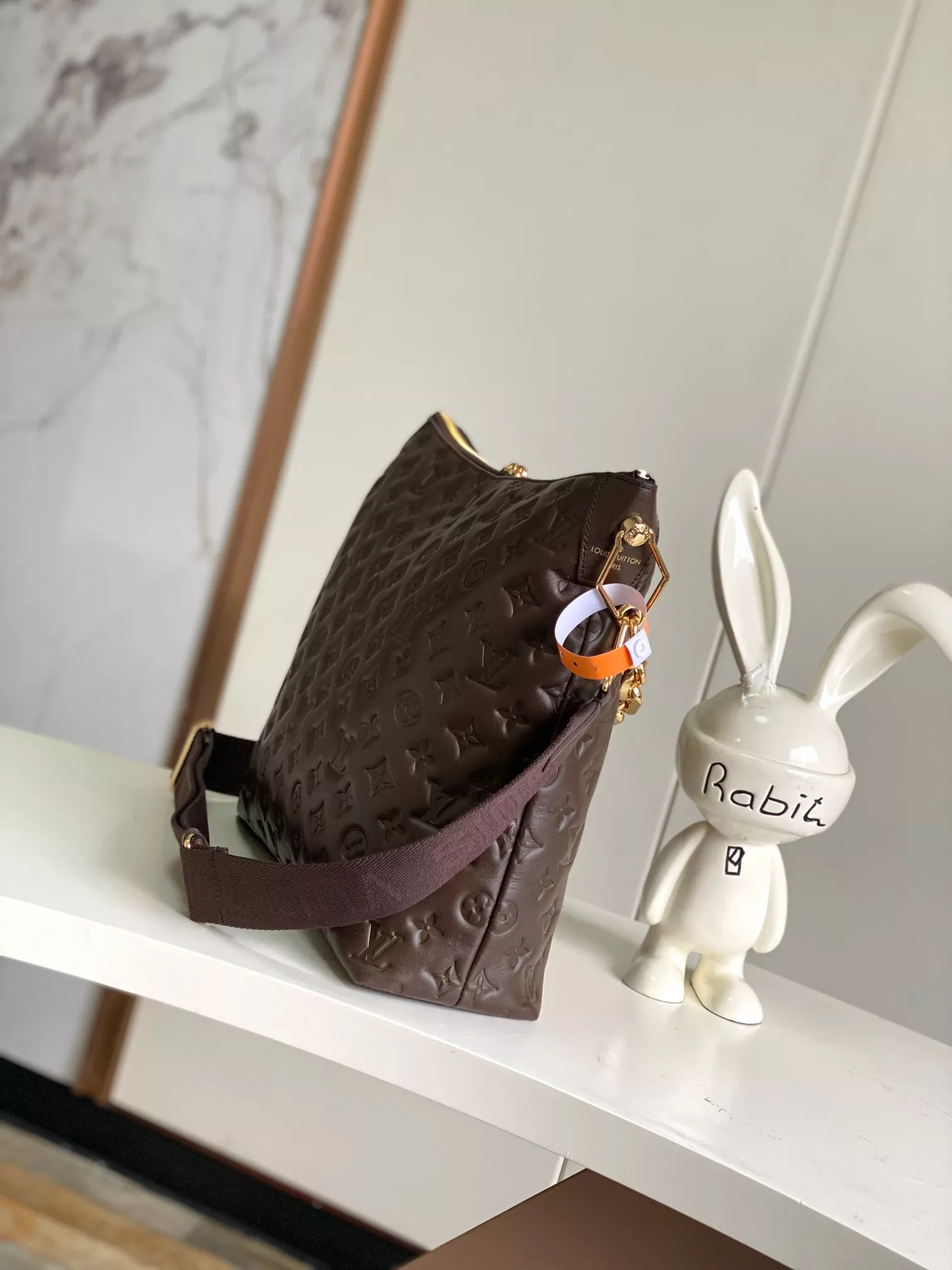 Bright 9522 Louis Vuitton AAA Quality Messenger Bags