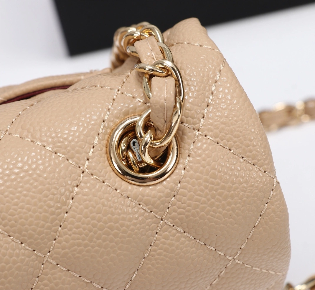 Chanel AAA Quality Messenger Bags For Women Compact 9410 - Image 4