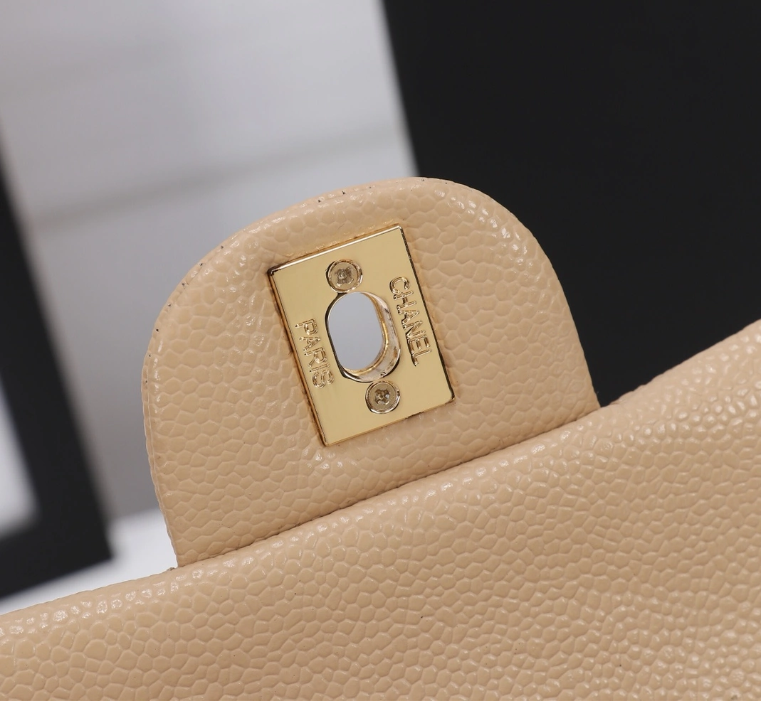 Chanel AAA Quality Messenger Bags For Women Compact 9410 - Image 6