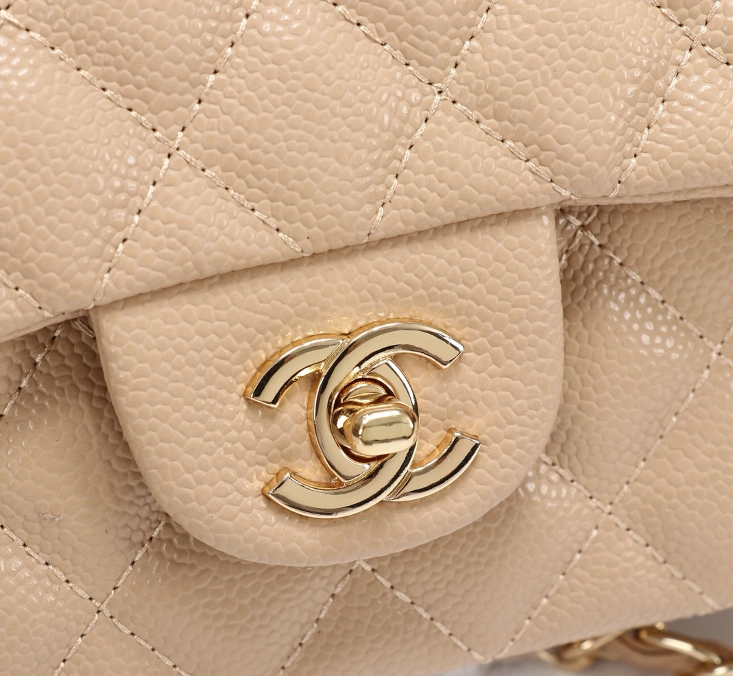 Chanel AAA Quality Messenger Bags For Women Compact 9410 - Image 8