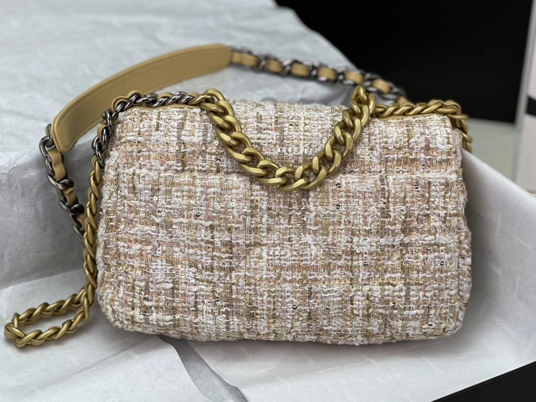 Chanel AAA Quality Messenger Bags For Women DailyWear 263 - Image 3