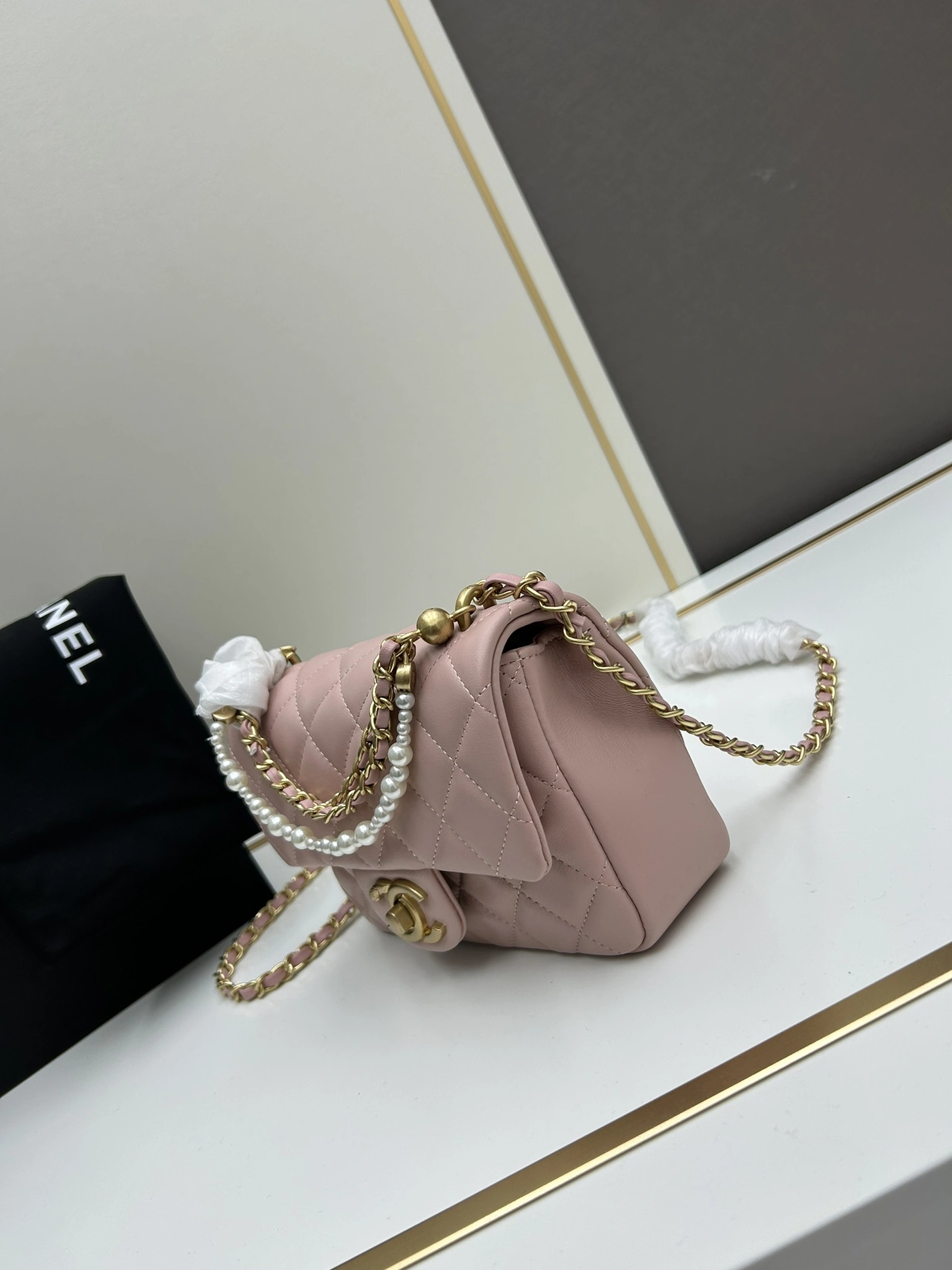 Chanel AAA Quality Messenger Bags For Women Popular 137