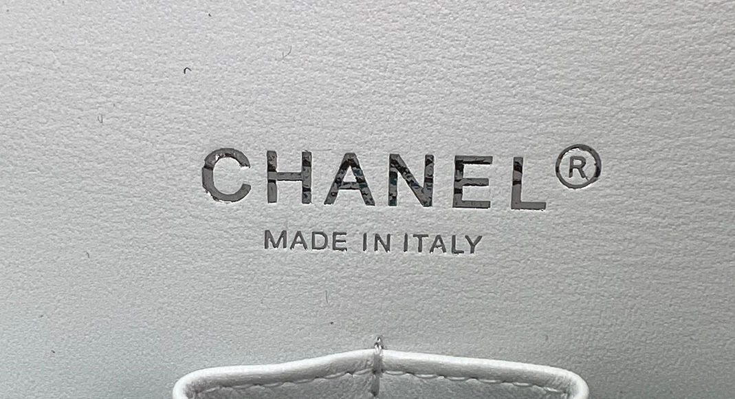 Chanel AAA Quality Messenger Bags For Women Practical 7786 - Image 8