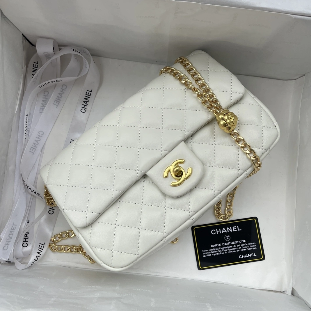 Chanel AAA Quality Messenger Bags For Women Unique 2027 - Image 3