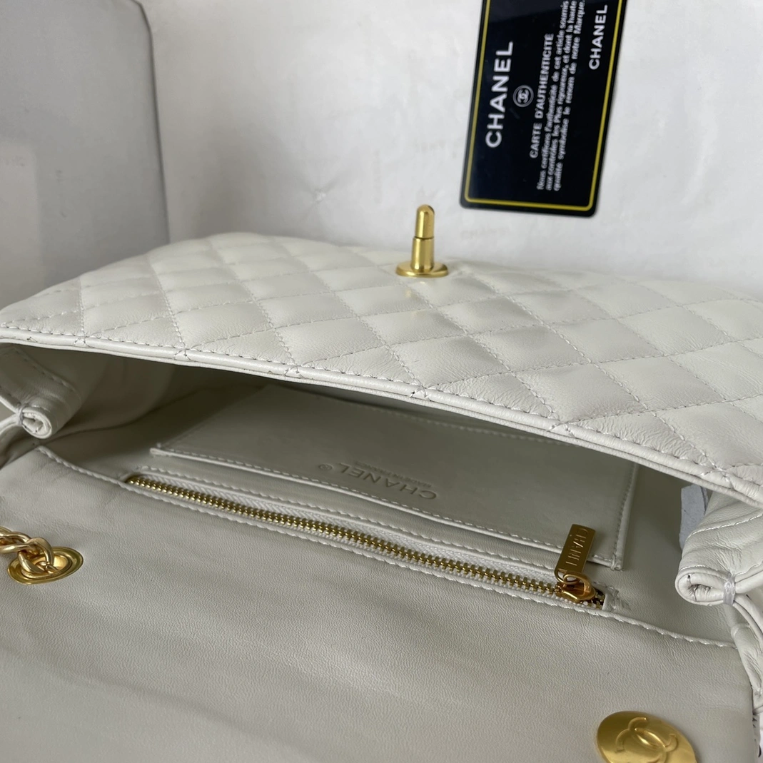 Chanel AAA Quality Messenger Bags For Women Unique 2027 - Image 7