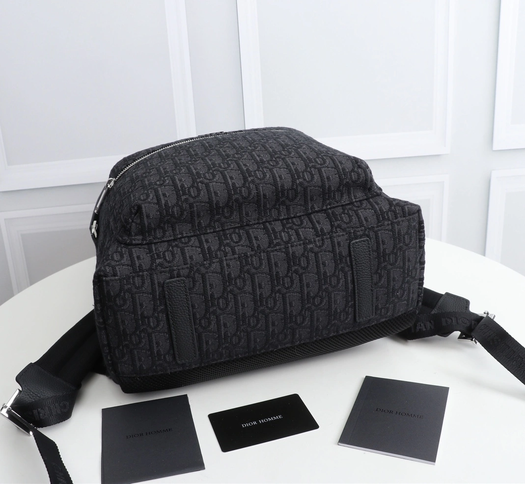 Christian Dior AAA Man Backpacks BestValue 433 - Image 3