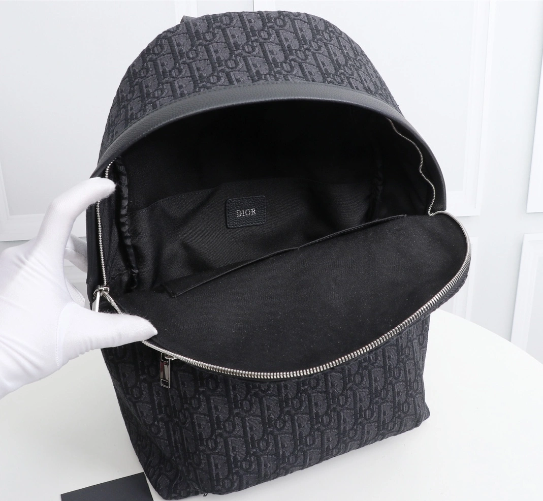 Christian Dior AAA Man Backpacks BestValue 433 - Image 7