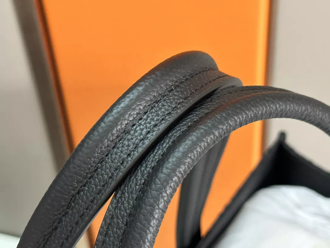 Christian Dior AAA Man Handbags Affordable 3680 - Image 7