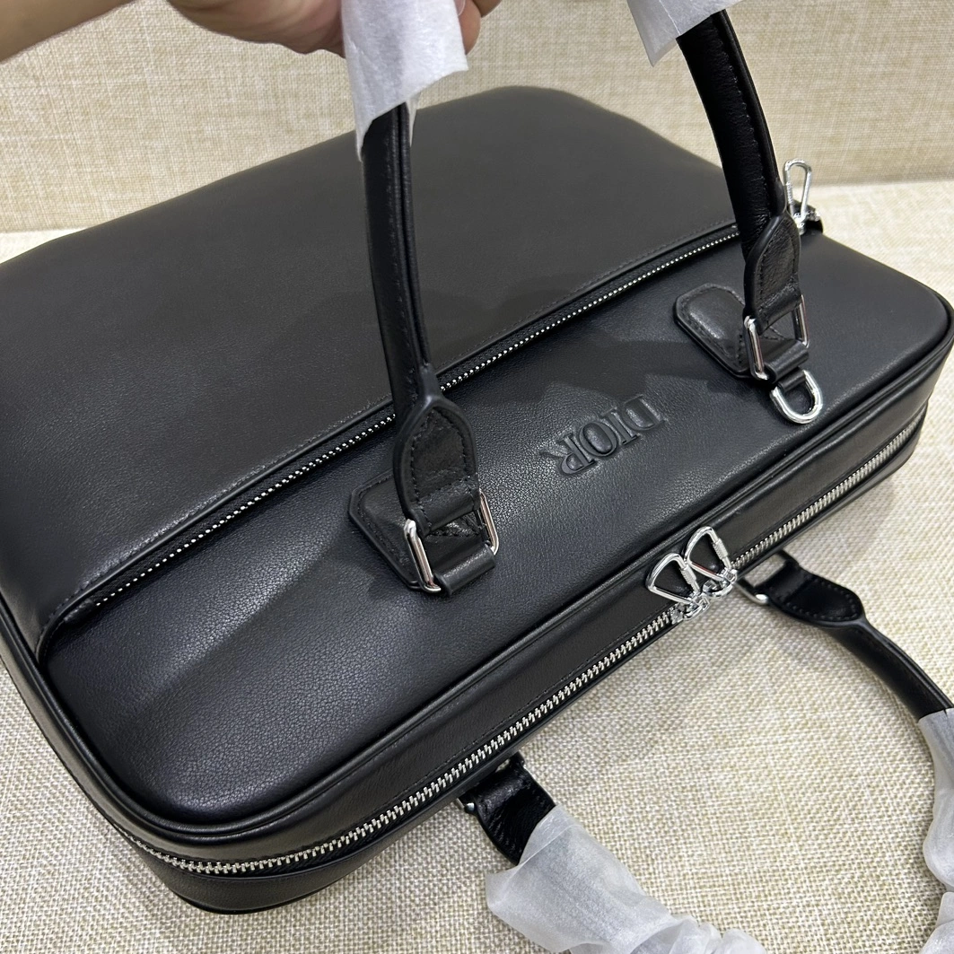 Christian Dior AAA Man Handbags Comfortable 4289 - Image 5