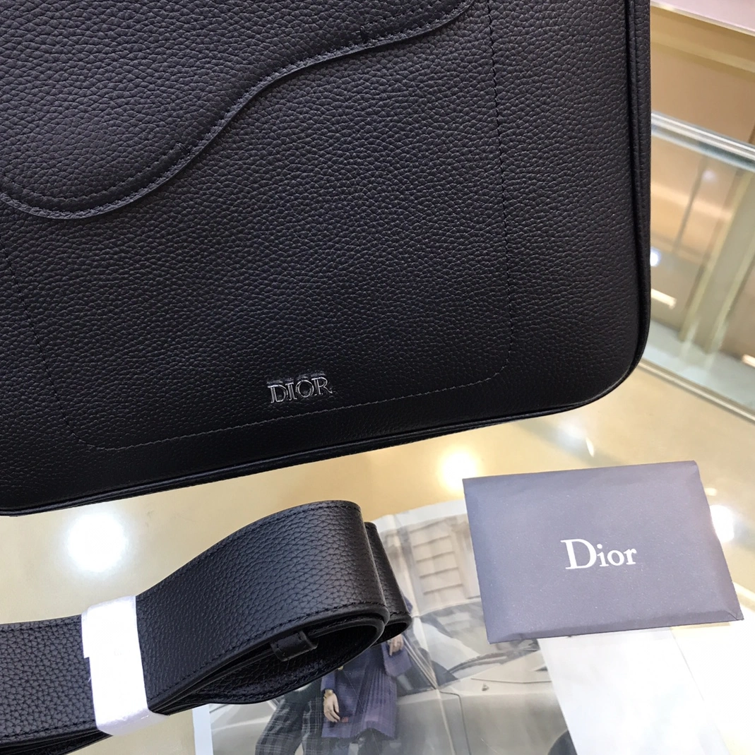 Christian Dior AAA Man Handbags Practical 7381 - Image 4