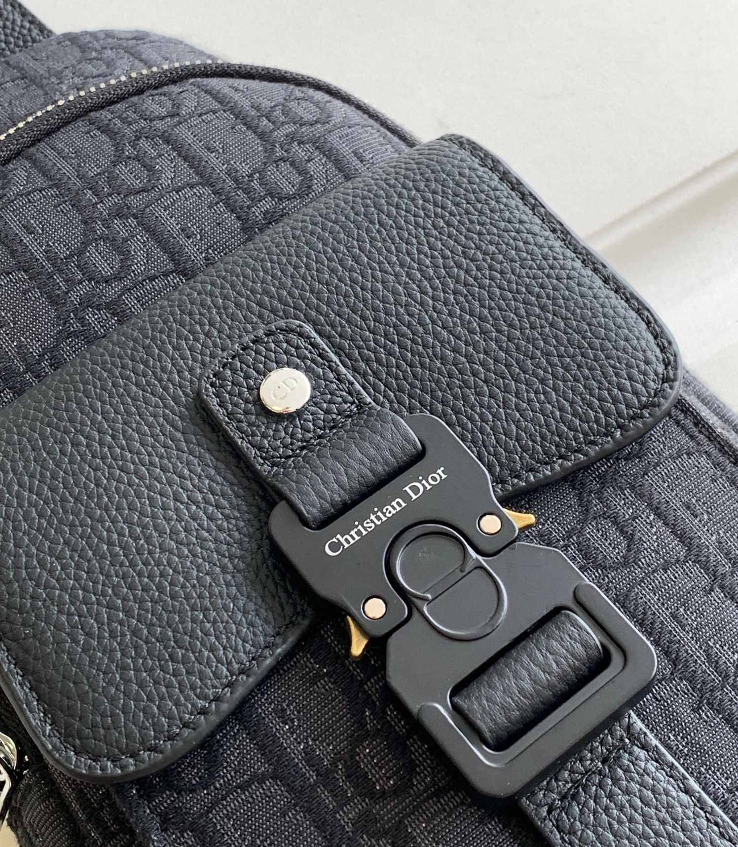 Christian Dior AAA Man Messenger Bags Comfortable 9673 - Image 5