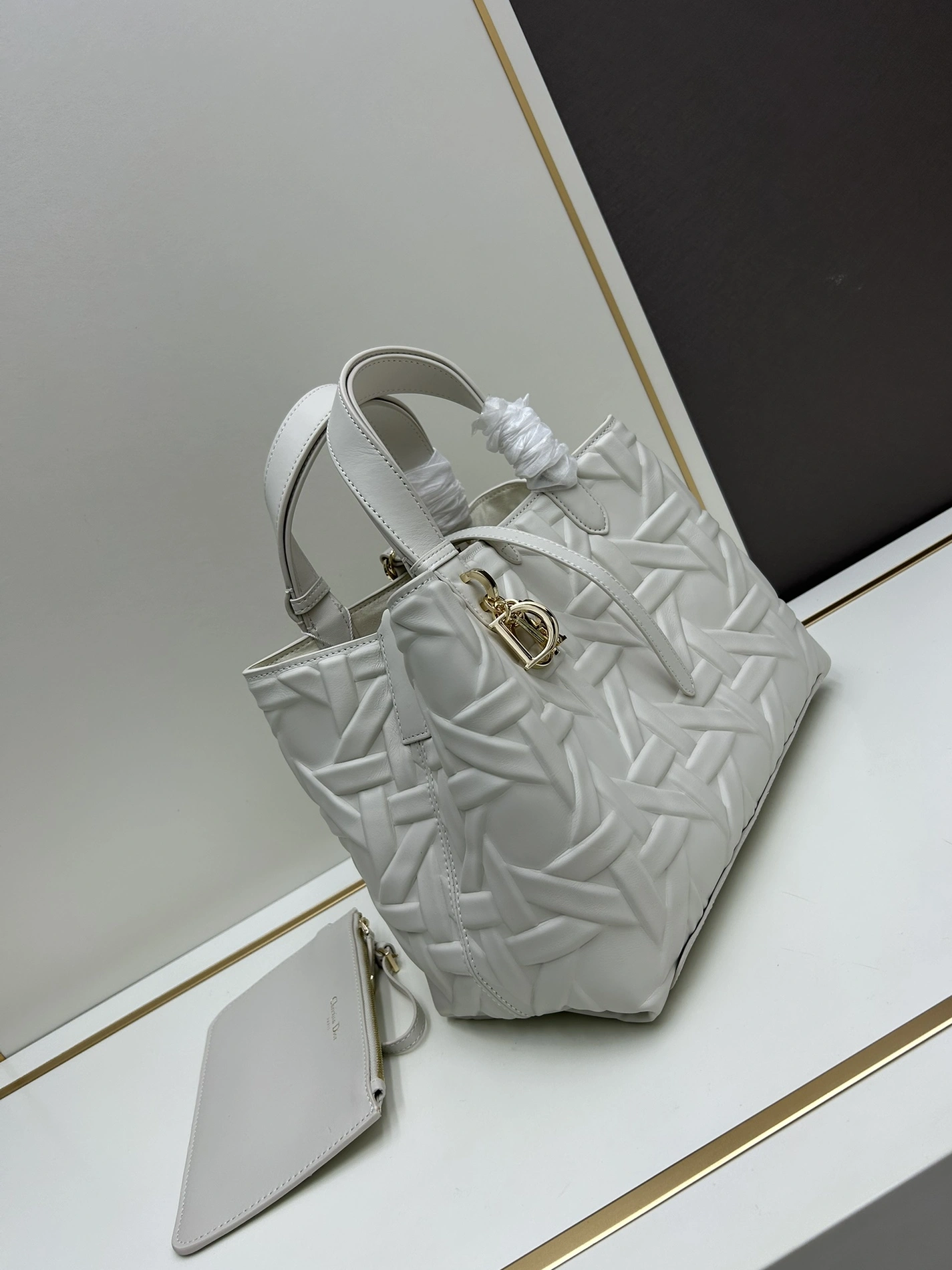 Christian Dior AAA Quality Handbags For Women Resilient 9801