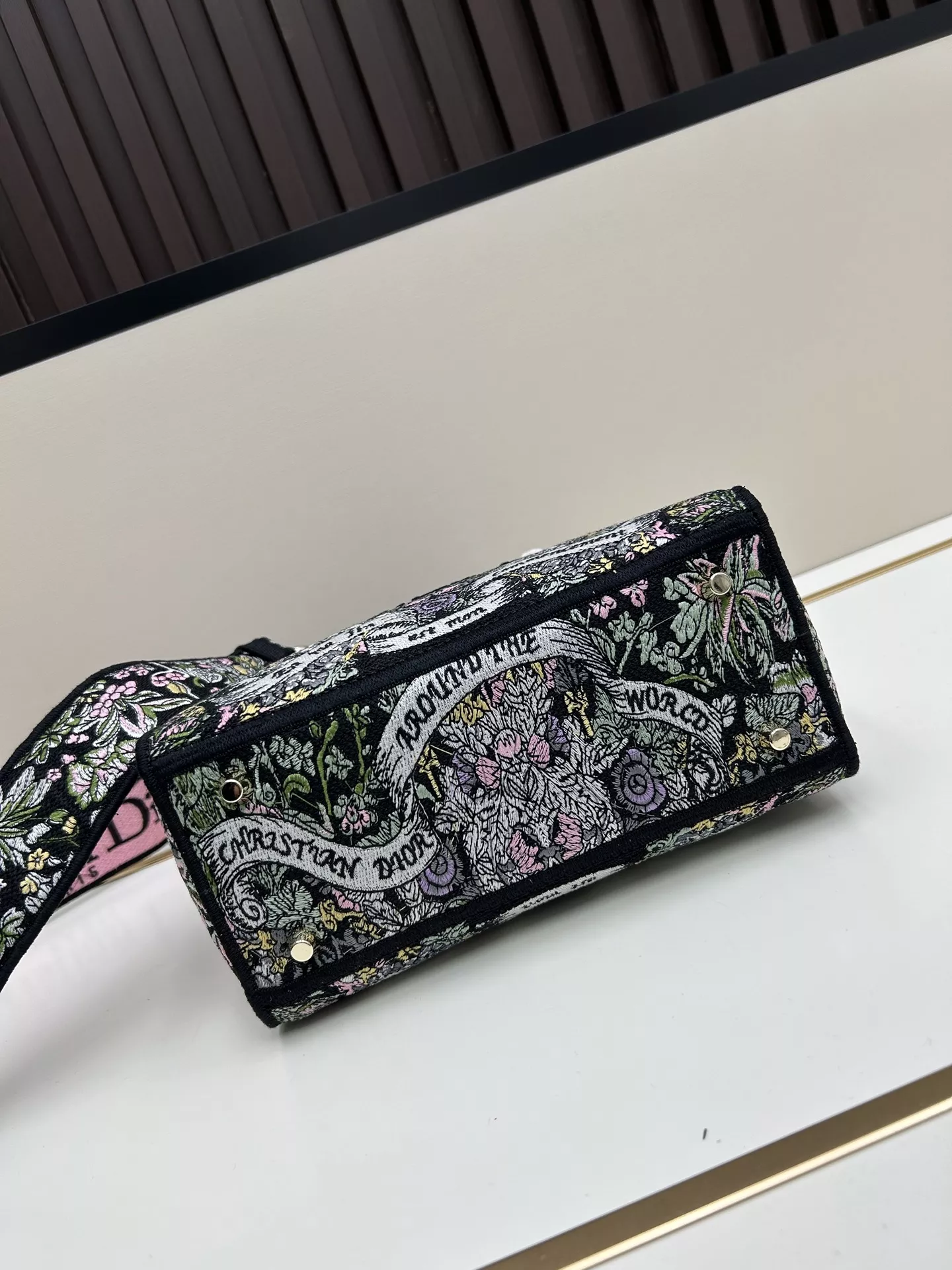 Christian Dior AAA Quality Handbags For Women Sleek 2536 - Image 6