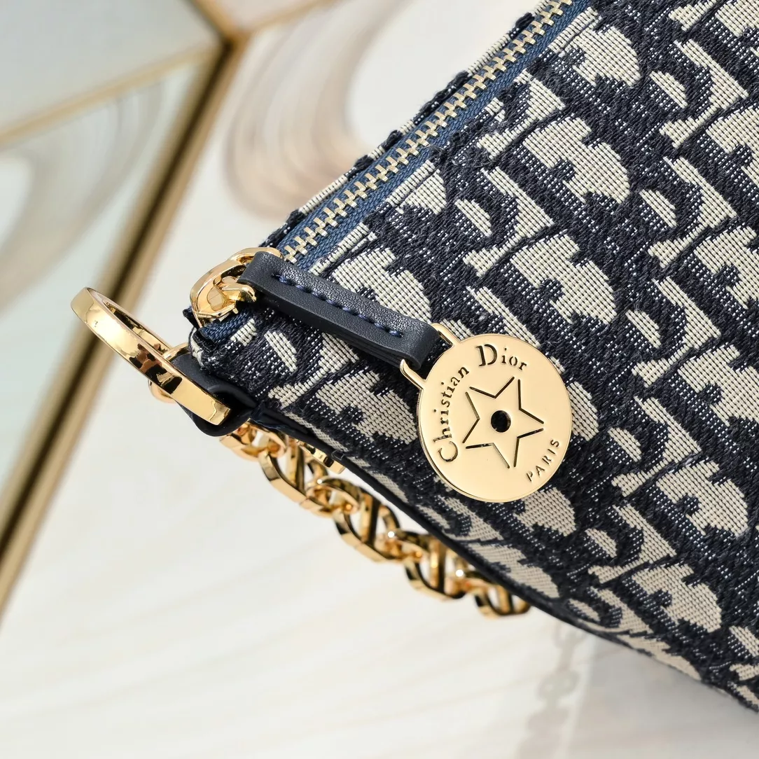 Christian Dior AAA Quality Messenger Bags For Women Elegant 8500 - Image 4