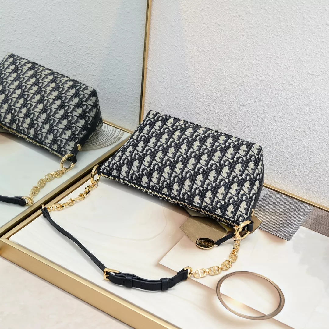 Christian Dior AAA Quality Messenger Bags For Women Elegant 8500 - Image 6