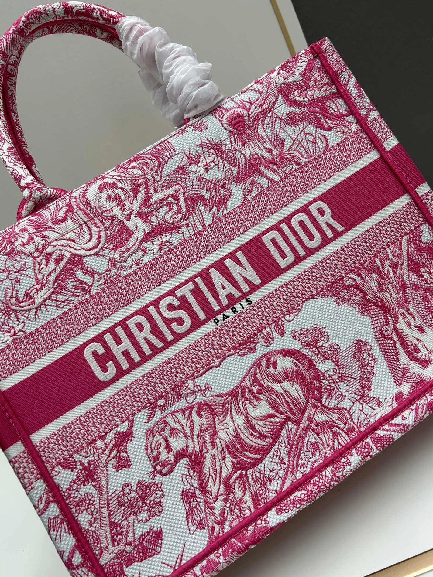Christian Dior AAA Quality Tote-Handbags For Women Durable 9962 - Image 4