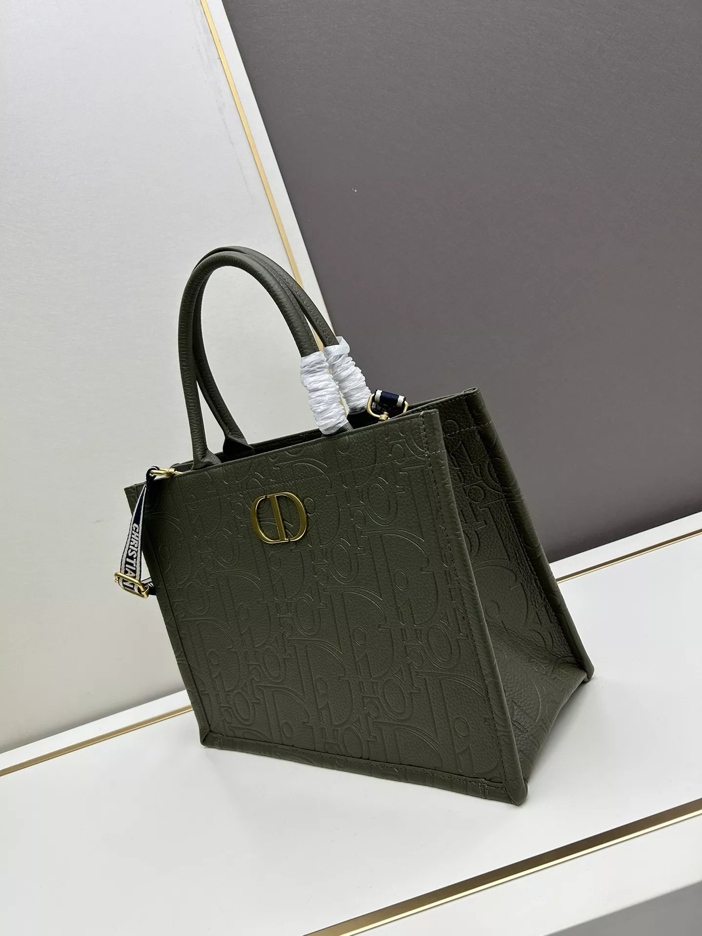 Christian Dior AAA Quality Tote-Handbags For Women EasyMatch 5999