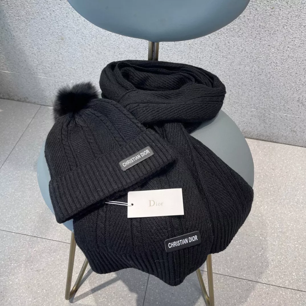 Christian Dior Hat and Scarf Set Comfortable 7807