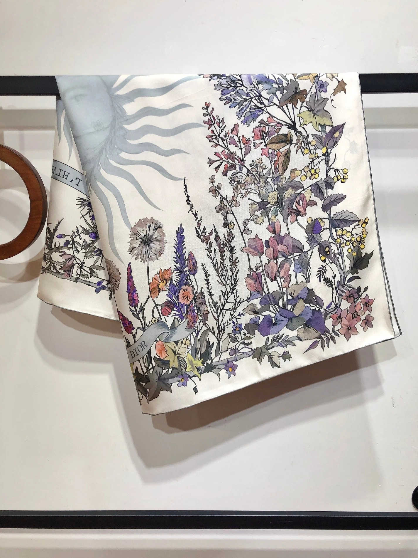 Comfortable 7489 Christian Dior Silk Squares For Women - Image 3