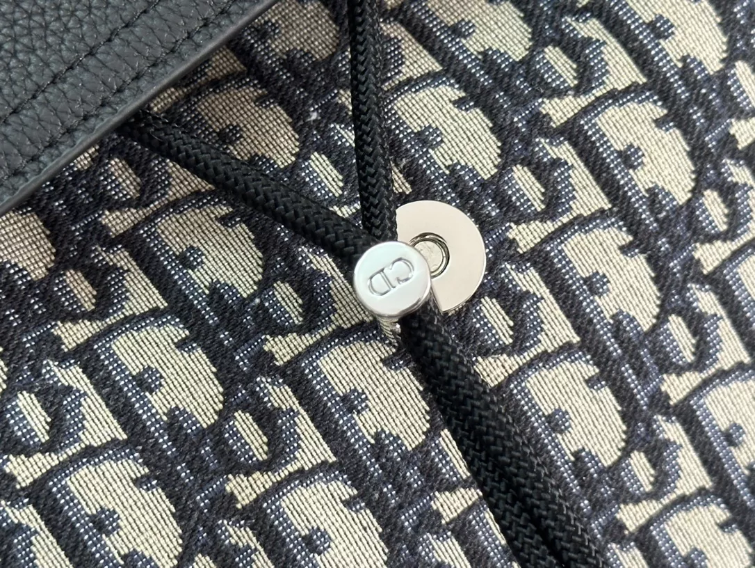 Comfortable 8813 Christian Dior AAA Man Backpacks - Image 6