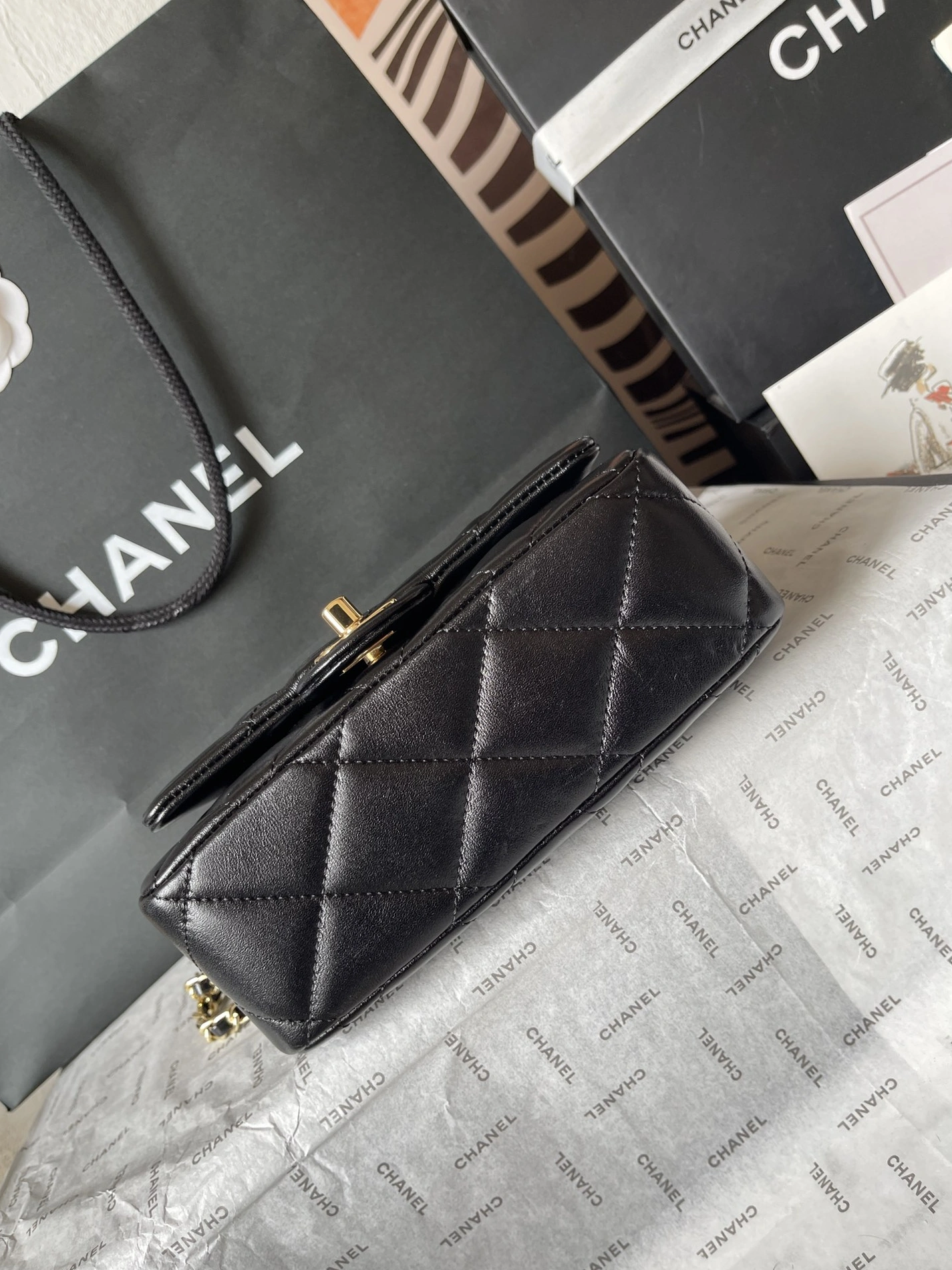Compact 4387 Chanel AAA Quality Messenger Bags For Unisex - Image 4