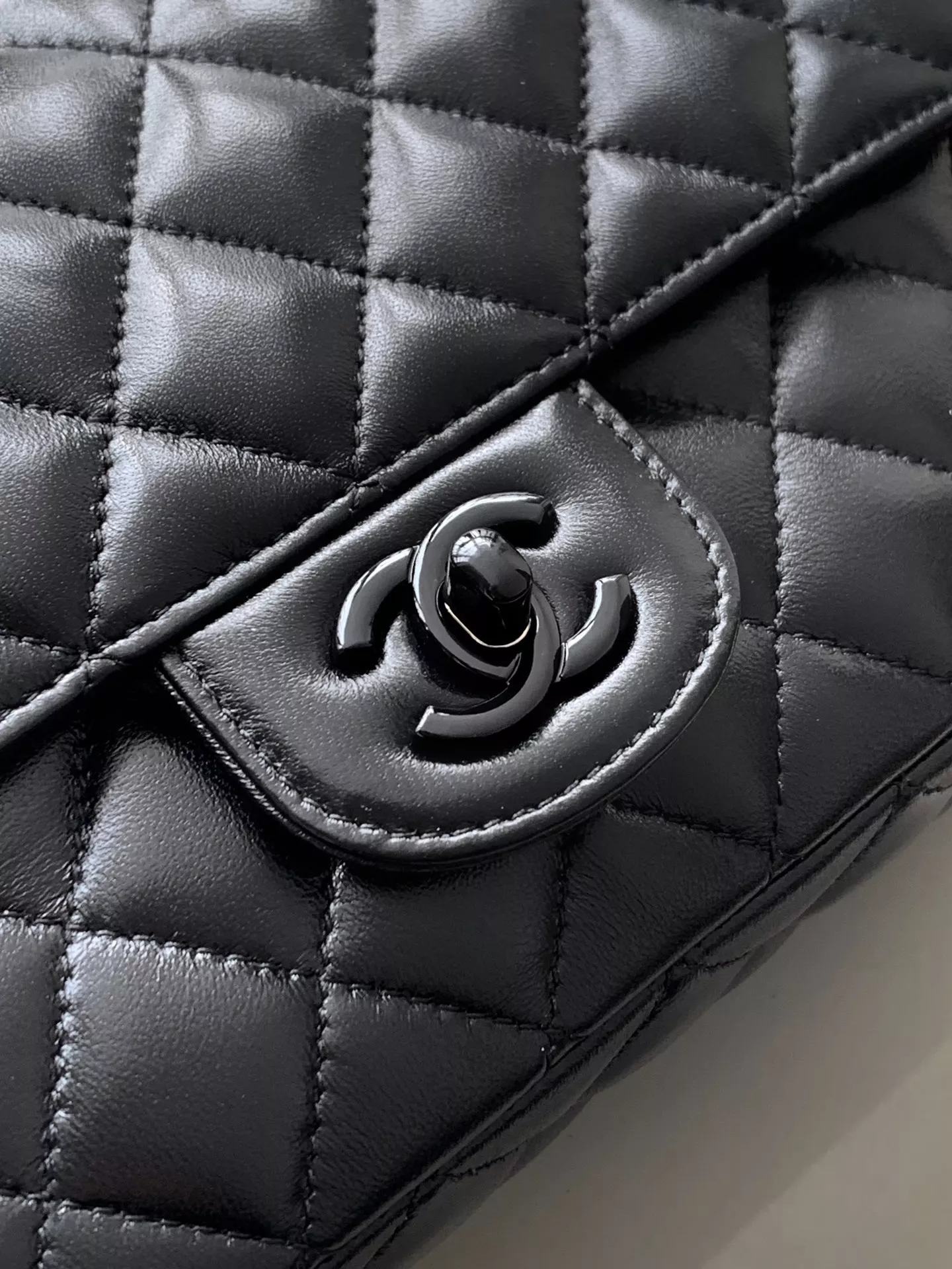 DailyWear 8616 Chanel AAA Quality Messenger Bags For Women - Image 6