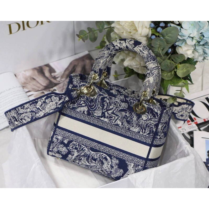Dust bag Dior Medium Lady D-Lite Bag Blue Toile de Jouy Reverse Embroidery - Image 11