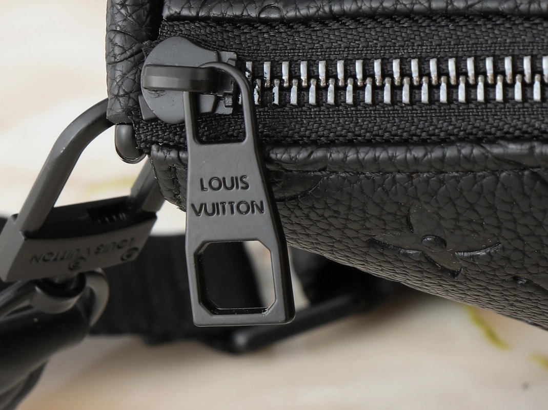 Durable 4149 Louis Vuitton AAA Quality Messenger Bags For Unisex - Image 7