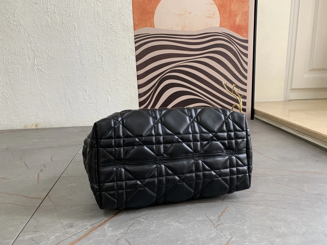 Durable 7033 Christian Dior AAA Quality Handbags For Women - Image 6