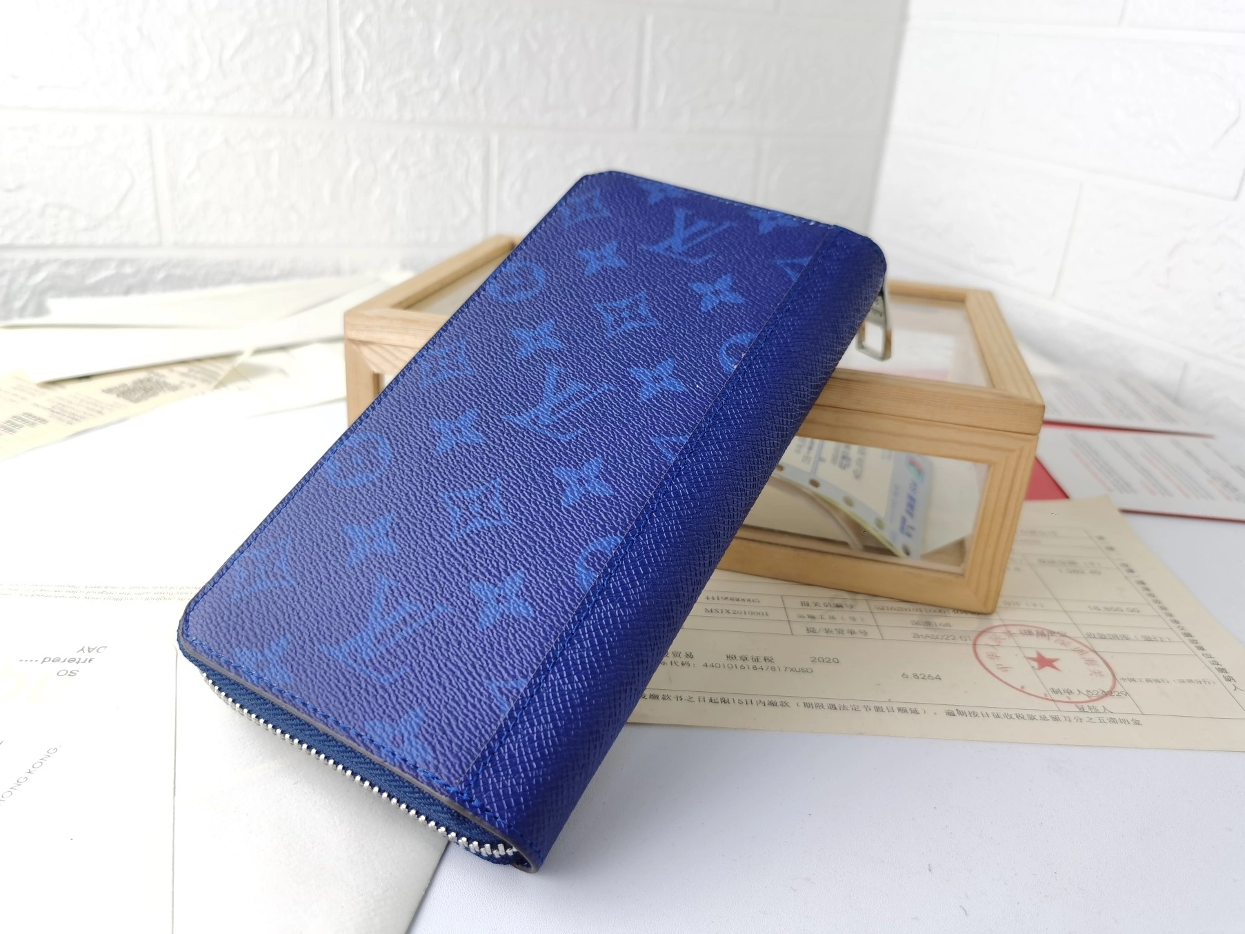 Durable 8066 Louis Vuitton LV Card Case For Unisex
