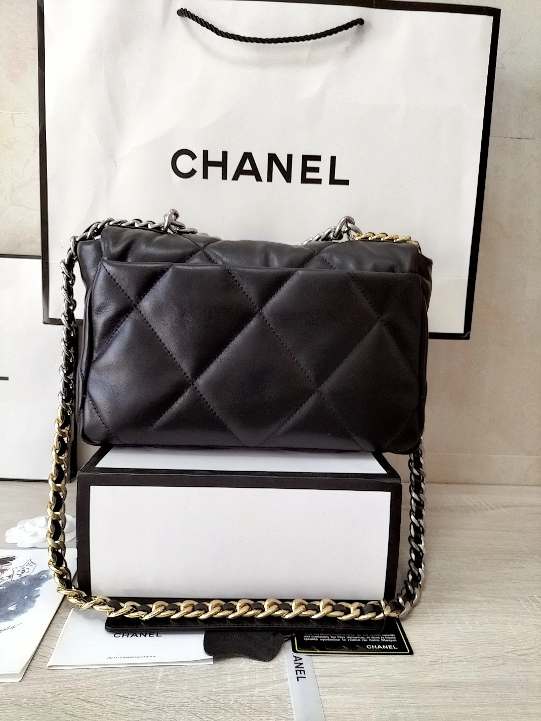 EasyMatch 4869 Chanel AAA Quality Messenger Bags For Women - Image 3