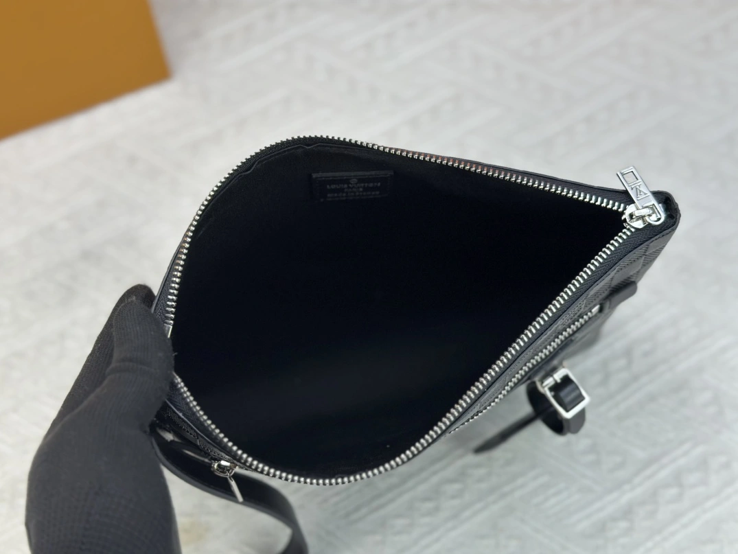 Elegant 7815 Louis Vuitton LV Wallets For Unisex - Image 8