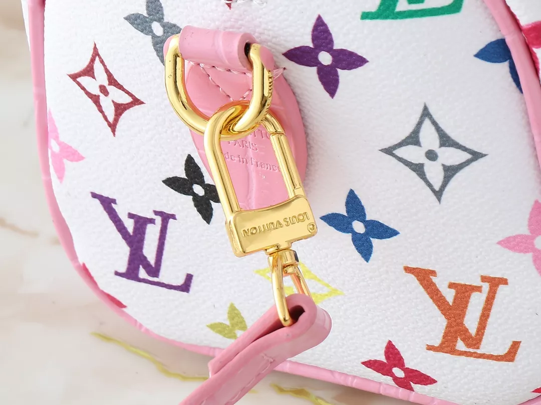 EyeCatching 1026 Louis Vuitton AAA Quality Messenger Bags For Women - Image 7