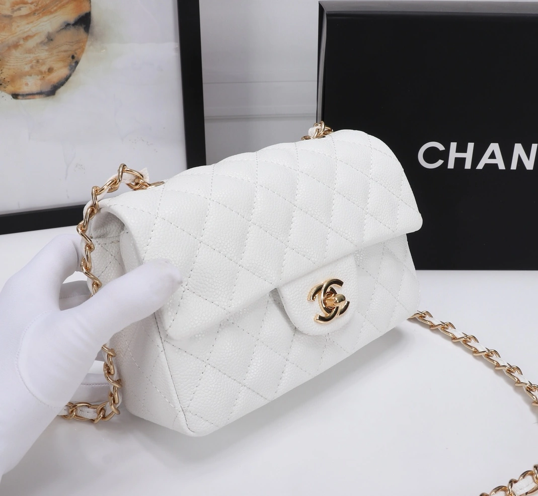 Fashionable 7364 Chanel AAA Quality Messenger Bags For Women