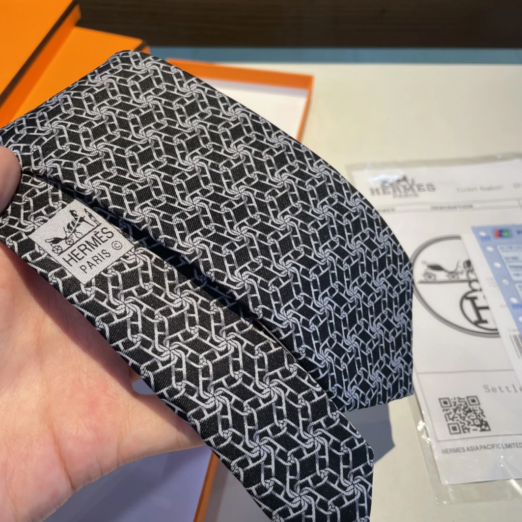 Functional 269 Hermes Necktie For Men - Image 4