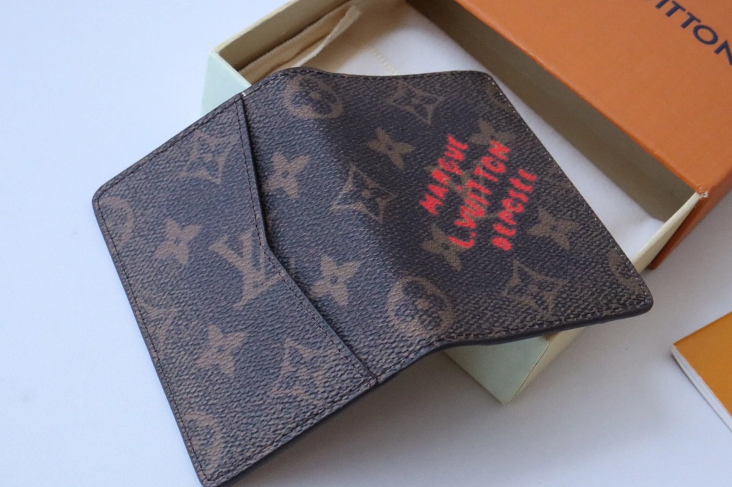 Functional 3242 Louis Vuitton LV Card Case - Image 7