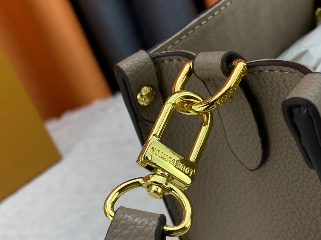 Functional 5771 Louis Vuitton AAA Quality Handbags For Women - Image 7